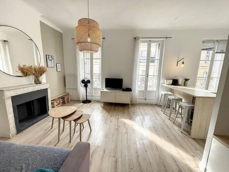 Place - Appartement Lumineux Au Coeur De La Joliette Марсель Экстерьер фото